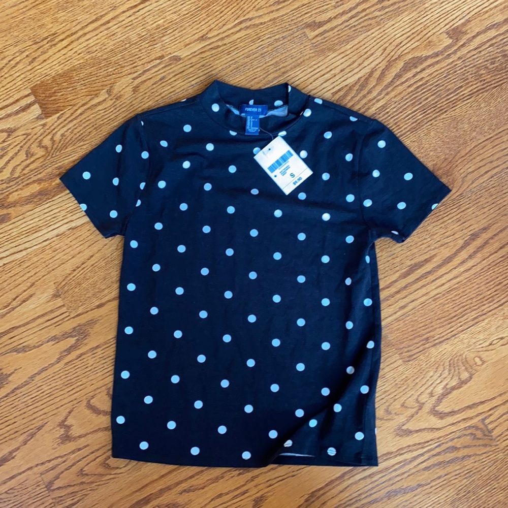 New black and white shirt